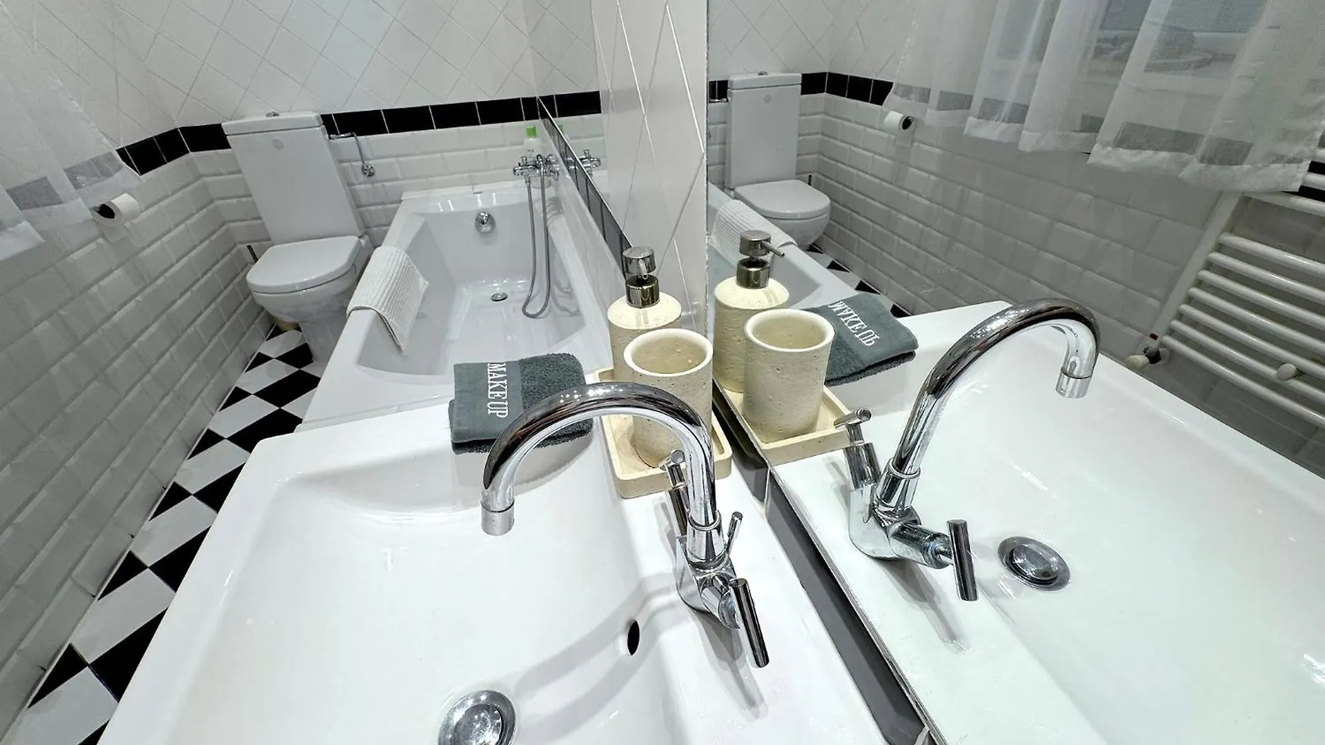 Elegant 125M2 Apartment Downtown Будапешт