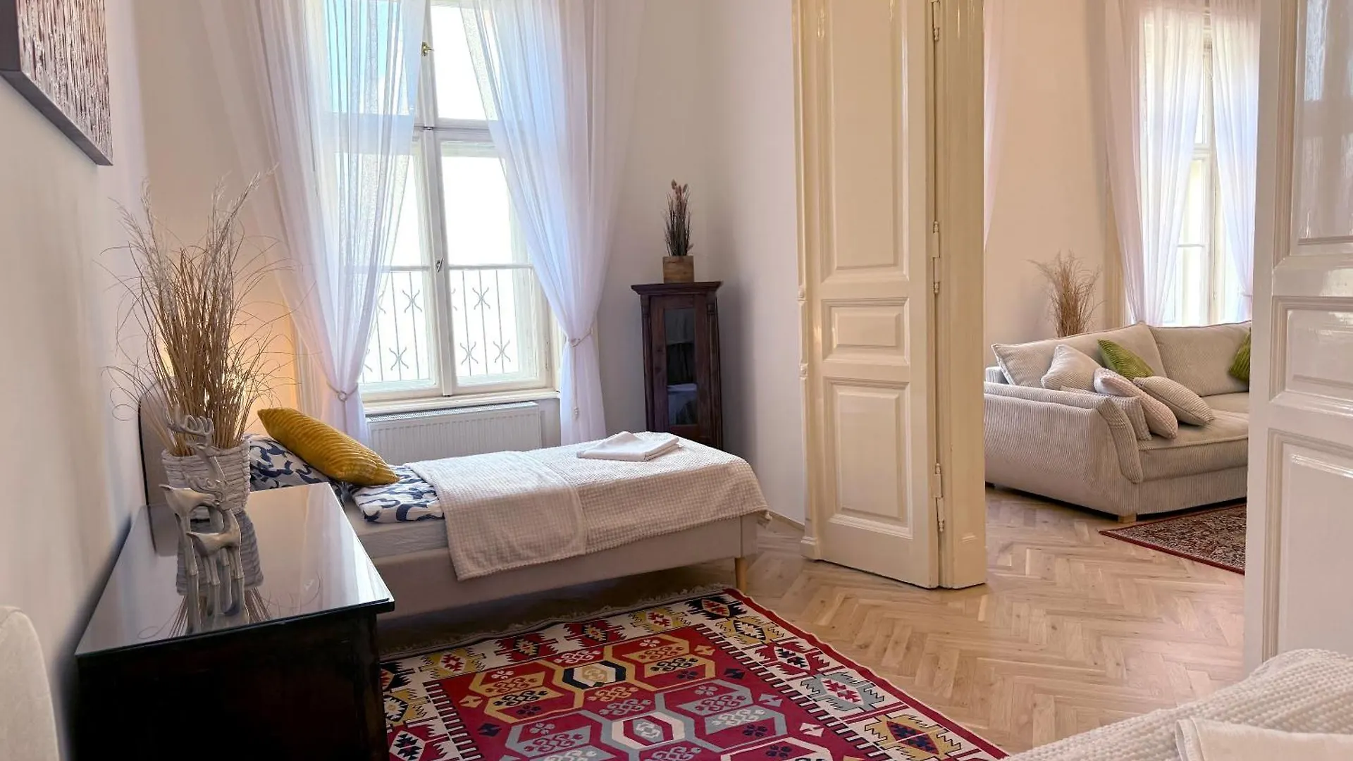Elegant 125M2 Apartment Downtown Будапешт