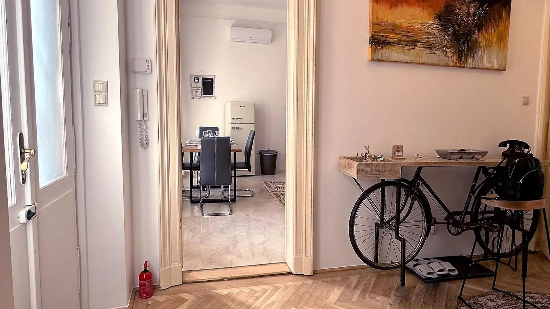 Elegant 125M2 Apartment Downtown Budapest Hungary